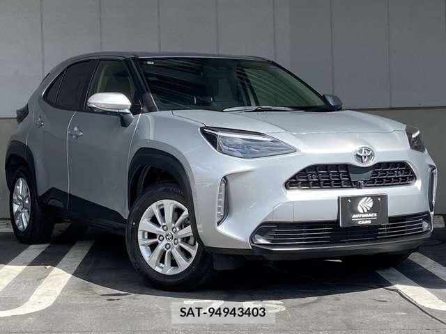 Toyota YARIS CROSS 2021-03 8369992-28