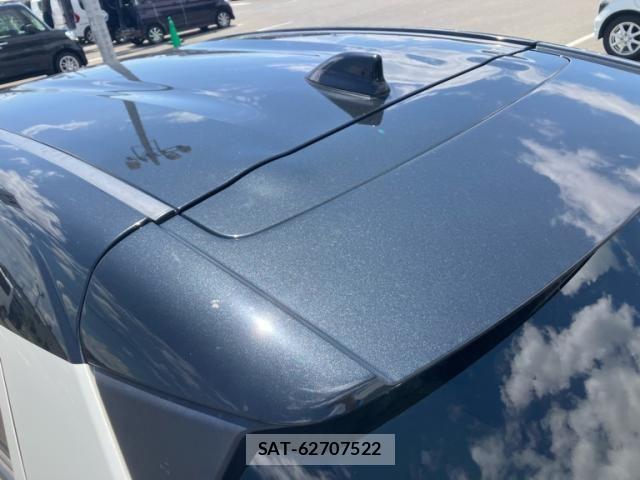 Toyota YARIS CROSS 2022-04 8369991-10