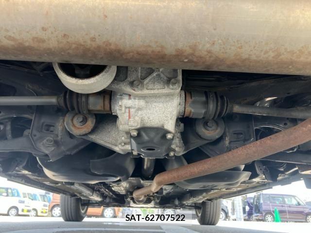 Toyota YARIS CROSS 2022-04 8369991-11