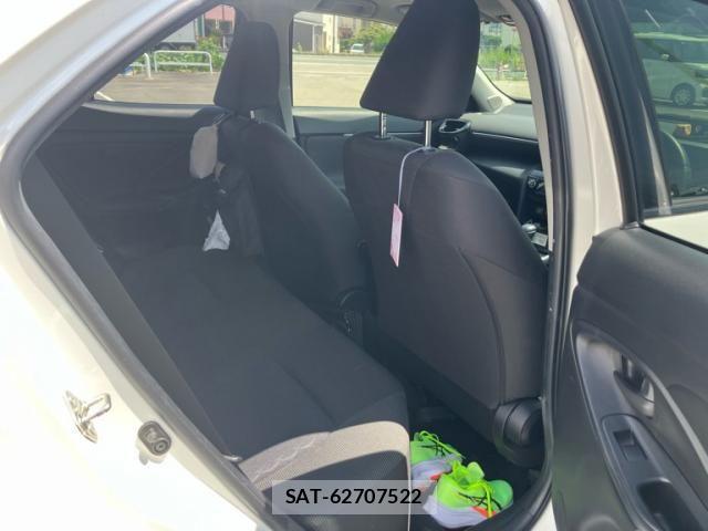 Toyota YARIS CROSS 2022-04 8369991-18