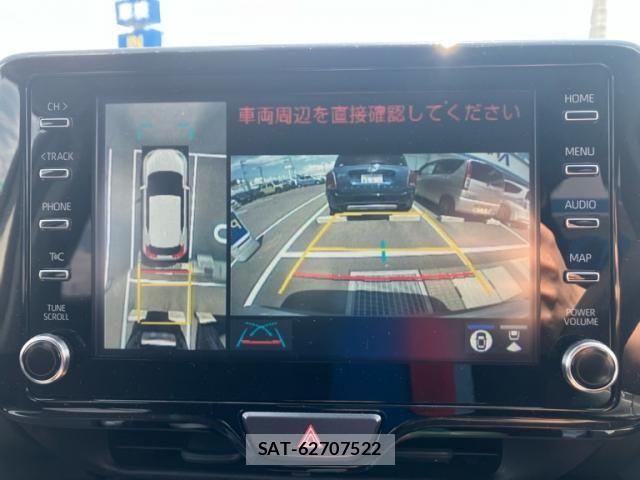 Toyota YARIS CROSS 2022-04 8369991-28