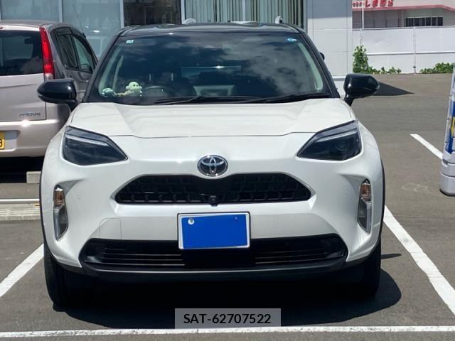 Toyota YARIS CROSS 2022-04 8369991-2