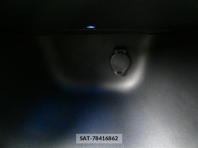 Toyota YARIS CROSS 2021-03 8369996-11
