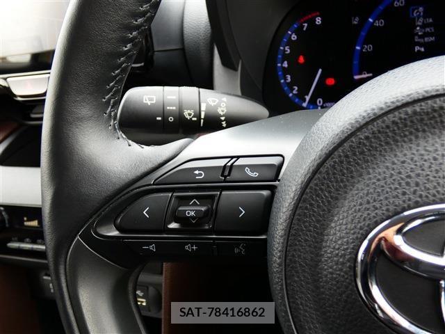 Toyota YARIS CROSS 2021-03 8369996-14