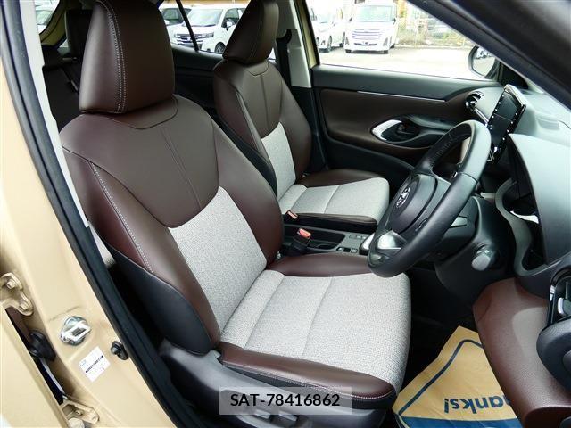 Toyota YARIS CROSS 2021-03 8369996-21