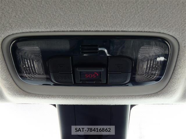 Toyota YARIS CROSS 2021-03 8369996-7
