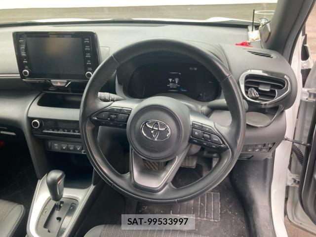 Toyota YARIS CROSS 2022-11 8369989-9