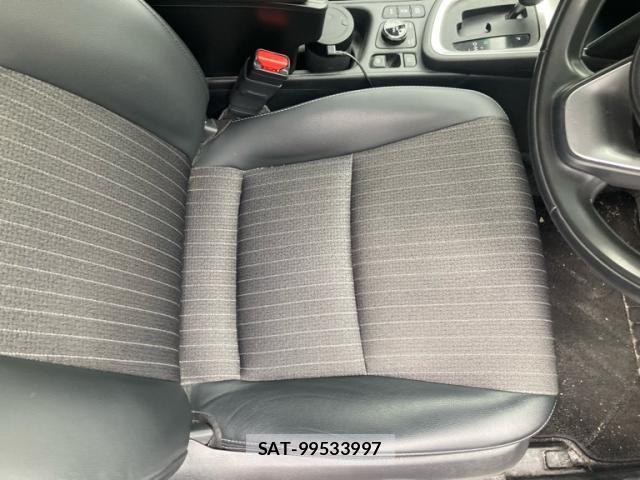Toyota YARIS CROSS 2022-11 8369989-11
