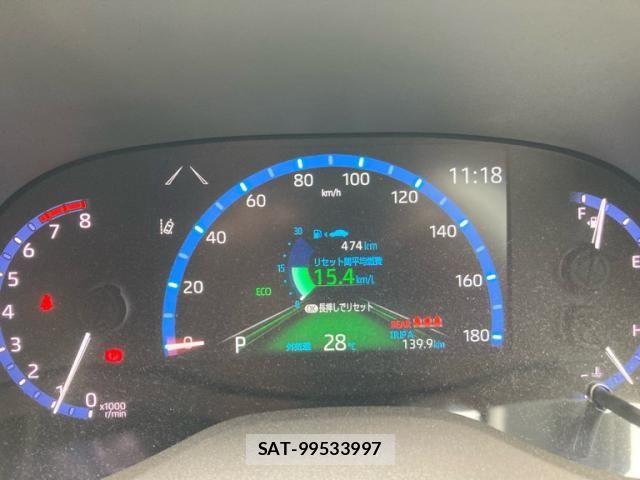 Toyota YARIS CROSS 2022-11 8369989-21
