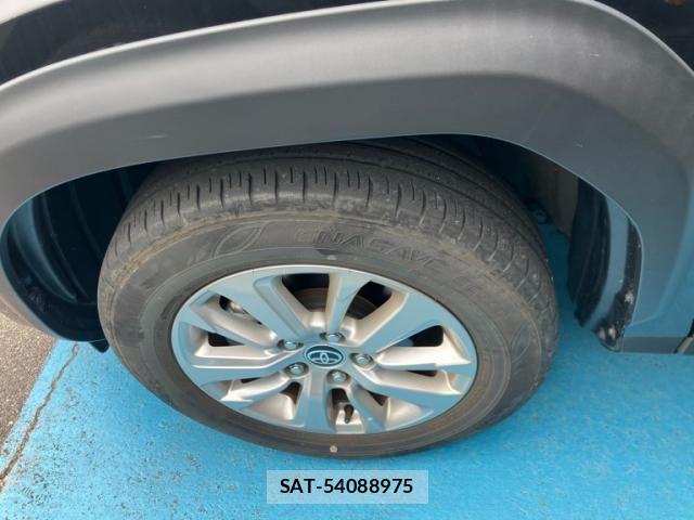 Toyota YARIS CROSS 2023-09 8369990-11