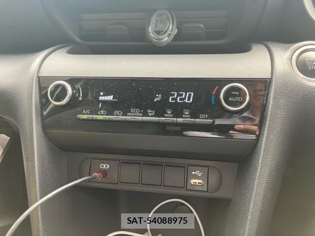 Toyota YARIS CROSS 2023-09 8369990-15