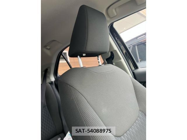 Toyota YARIS CROSS 2023-09 8369990-16