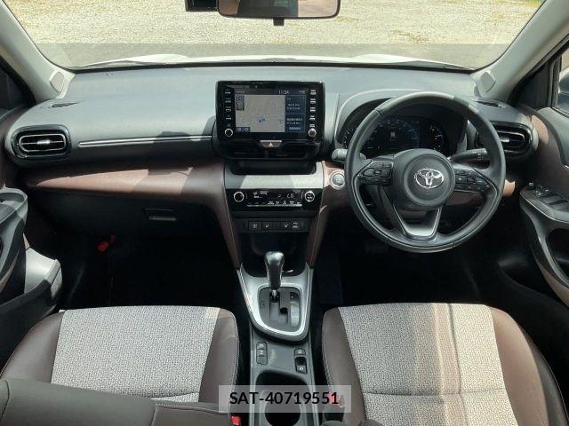 Toyota YARIS CROSS 2021-05 8369994-1