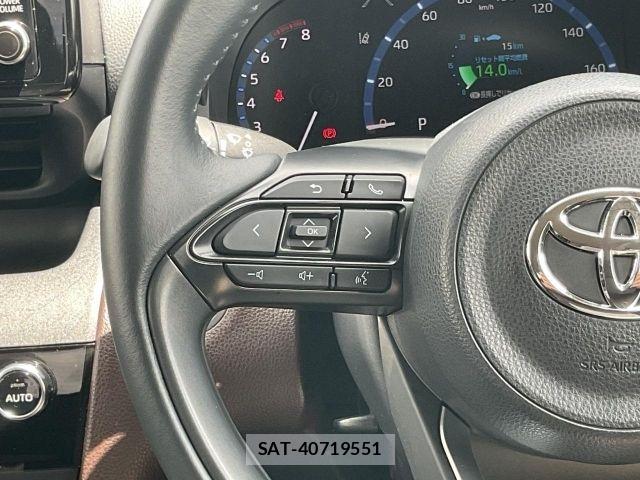 Toyota YARIS CROSS 2021-05 8369994-23