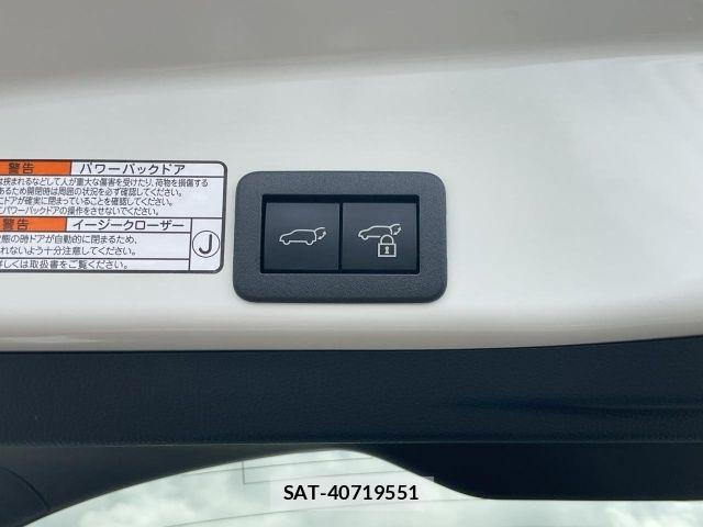 Toyota YARIS CROSS 2021-05 8369994-27
