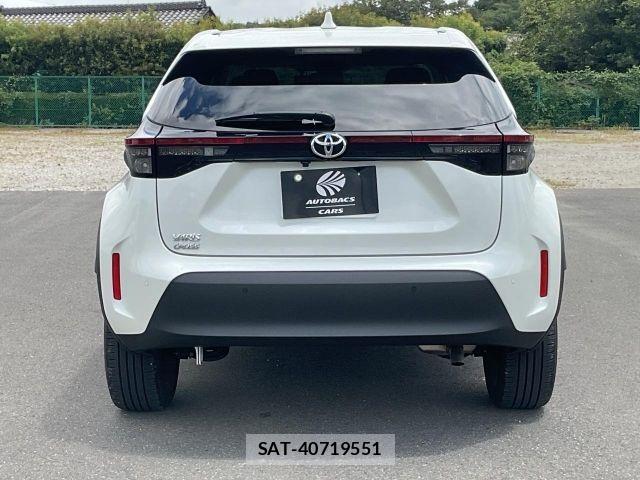 Toyota YARIS CROSS 2021-05 8369994-4