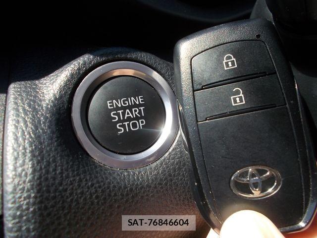 Toyota YARIS CROSS 2021-01 8369999-13