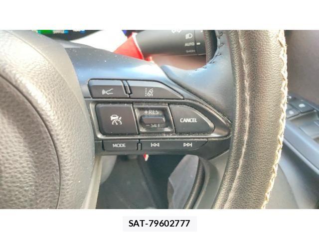 Toyota YARIS CROSS 2021-06 8369995-9
