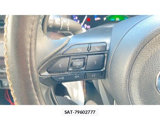 Toyota YARIS CROSS 2021-06 8369995-10