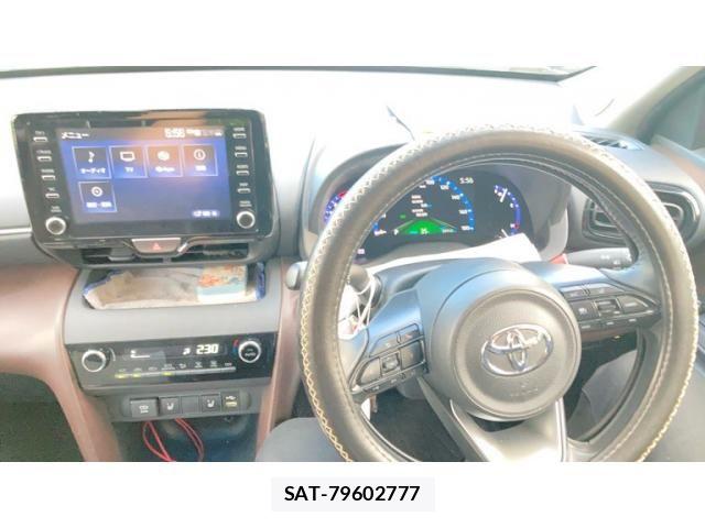Toyota YARIS CROSS 2021-06 8369995-7