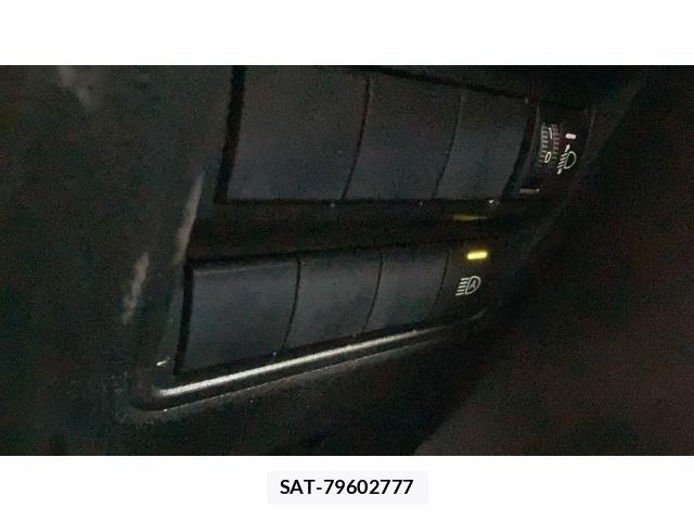 Toyota YARIS CROSS 2021-06 8369995-8