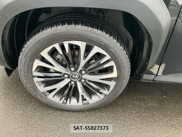 Toyota YARIS CROSS 2023-06 8369987-4