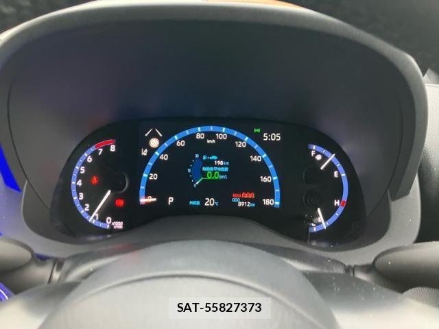 Toyota YARIS CROSS 2023-06 8369987-8