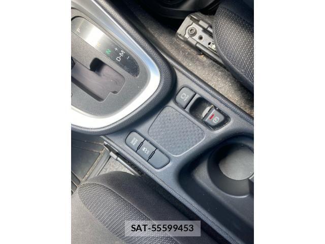 Toyota YARIS CROSS 2022-10 8372431-11