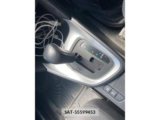 Toyota YARIS CROSS 2022-10 8372431-12