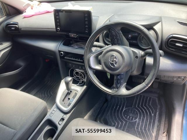 Toyota YARIS CROSS 2022-10 8372431-15