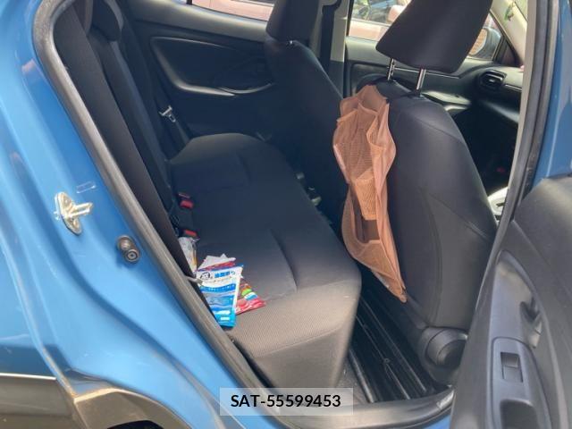 Toyota YARIS CROSS 2022-10 8372431-18