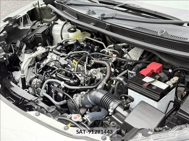 Toyota YARIS CROSS 2021-04 8372429-19