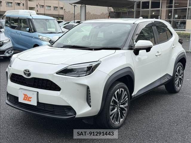 Toyota YARIS CROSS 2021-04 8372429-21