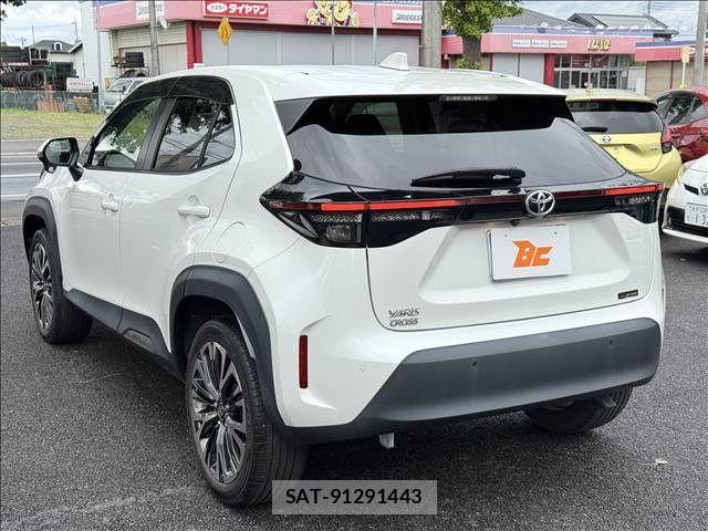 Toyota YARIS CROSS 2021-04 8372429-7