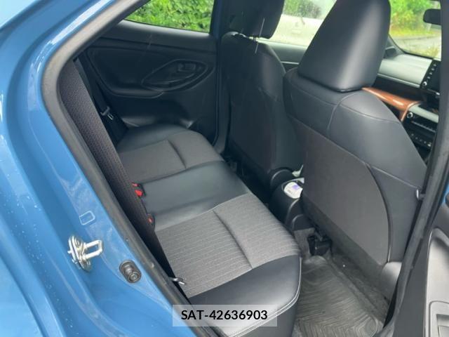 Toyota YARIS CROSS 2022-11 8439179-14