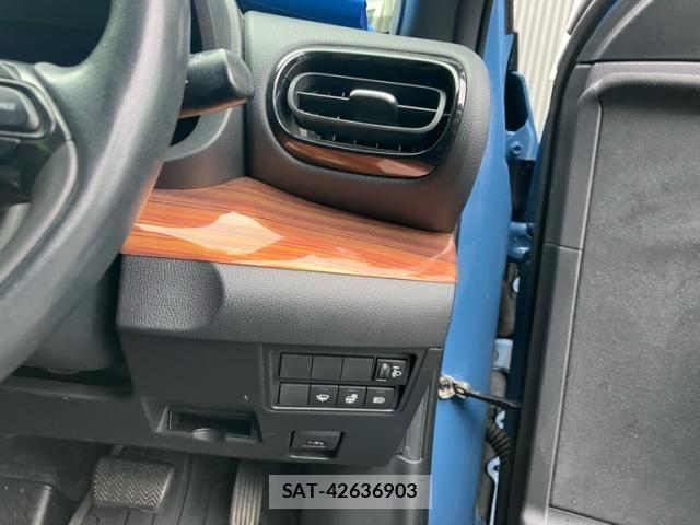 Toyota YARIS CROSS 2022-11 8439179-18