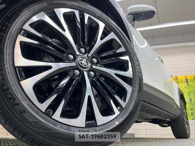 Toyota YARIS CROSS 2025-02 8458861-12