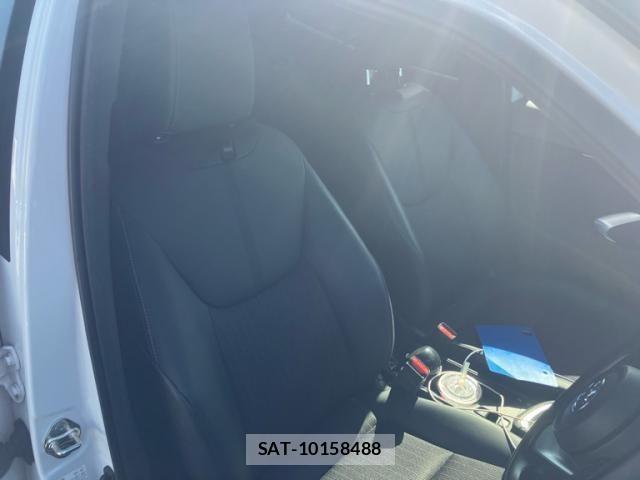 Toyota YARIS CROSS 2023-07 8458862-10