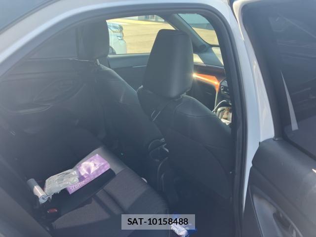 Toyota YARIS CROSS 2023-07 8458862-11