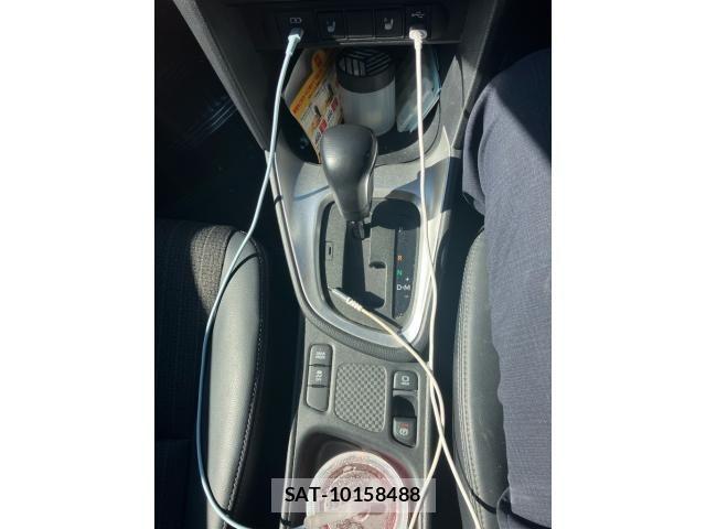 Toyota YARIS CROSS 2023-07 8458862-19