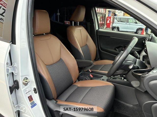 Toyota YARIS CROSS 2023-07 8458859-9