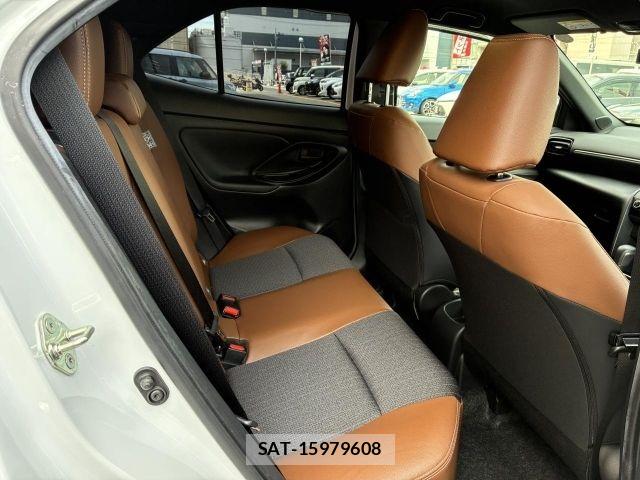 Toyota YARIS CROSS 2023-07 8458859-10