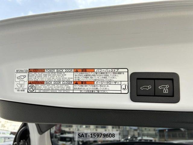 Toyota YARIS CROSS 2023-07 8458859-18