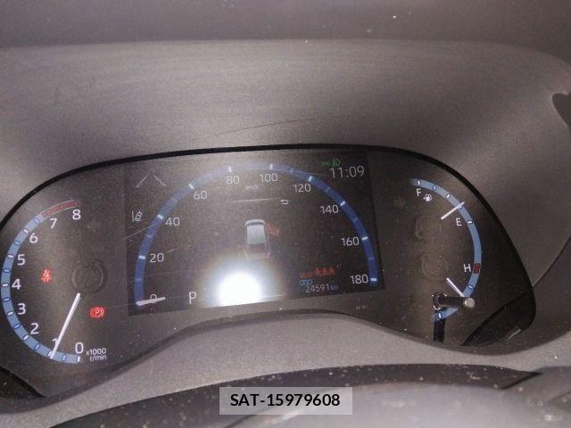 Toyota YARIS CROSS 2023-07 8458859-29