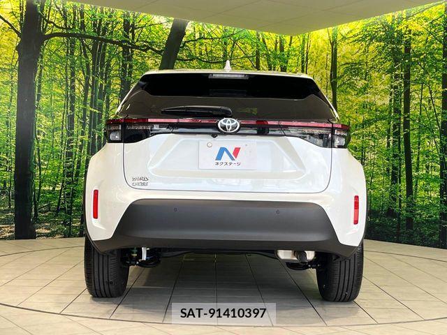 Toyota YARIS CROSS 2025-02 8458860-14