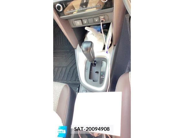 Toyota YARIS CROSS 2021-03 8564226-15