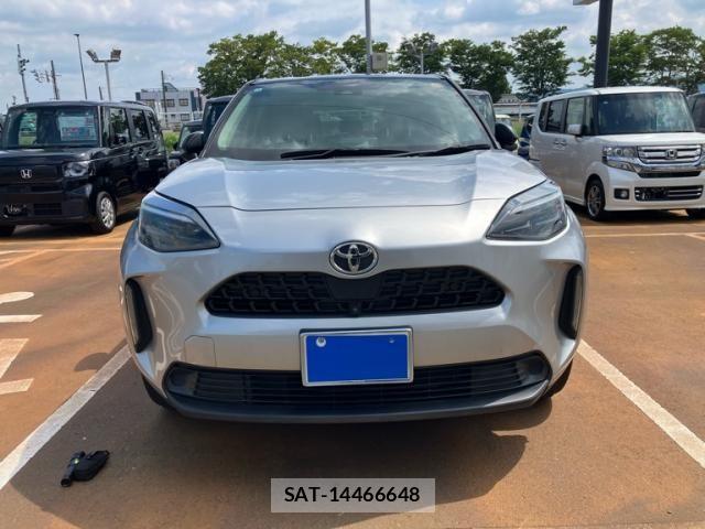 Toyota YARIS CROSS 2020-10 8564224-3
