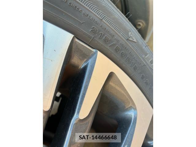 Toyota YARIS CROSS 2020-10 8564224-5