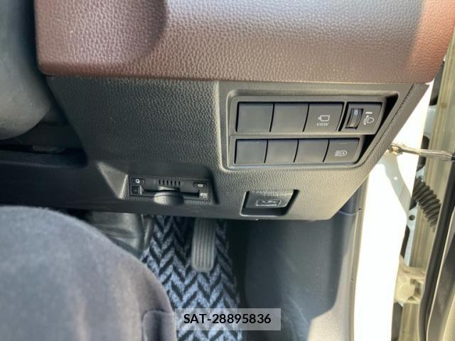 Toyota YARIS CROSS 2020-09 8564225-13