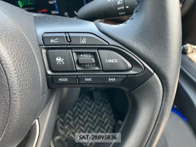 Toyota YARIS CROSS 2020-09 8564225-15